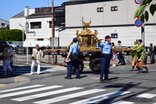 神幸祭で神輿を見ていただきました。