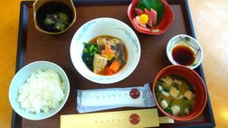 お食事例/カレイの煮つけ御膳