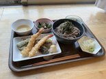 今月のイベント食は天ぷらそば♪