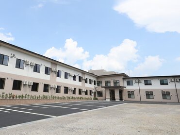 福岡発　NITCHO ステンレス棚扉付き　キャリー　移動 病院　老人ホーム　施設 観音扉型金網台車 – 【公式】エヌケーキャリーキャスター株式会社