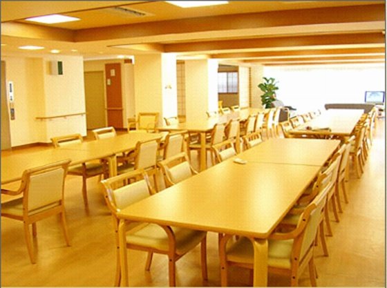 エスペラル城東