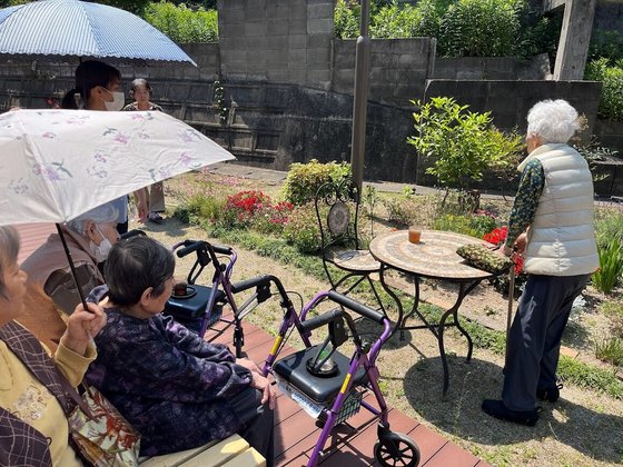 リンデンバウム日明