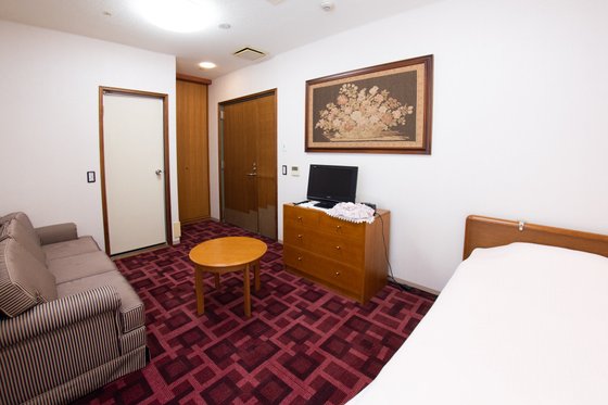 エスティームライフ学園前