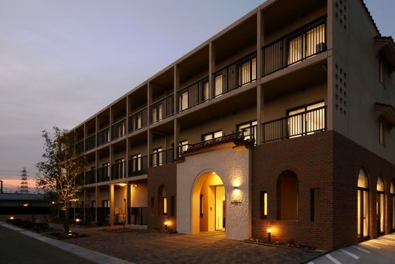 チャームスイート宝塚中山