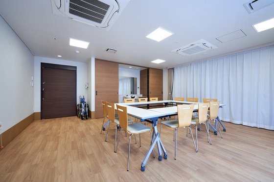 チャームスイート向日町