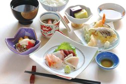 色彩を意識した、美味しいお食事を提供しています。