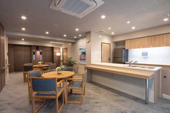 チャームスイート四谷