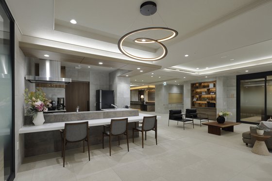 チャームスイート仁川弐番館