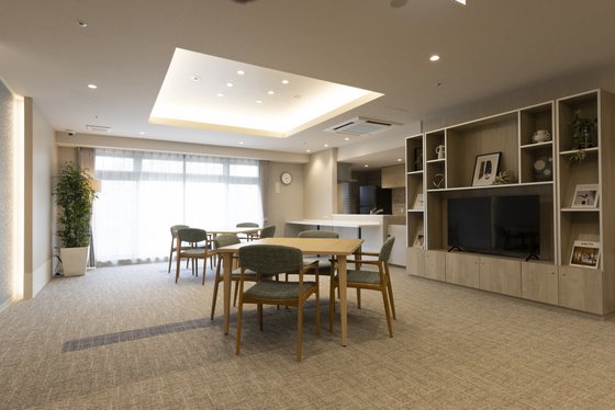 チャームスイート宝塚小浜