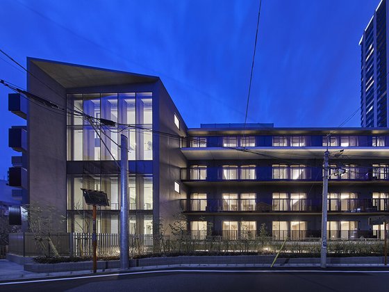 チャームスイート西新宿