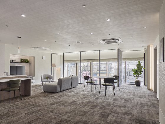 チャームスイート西新宿