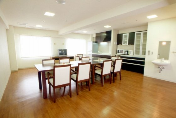 シニア町内会癒しのまくはり館