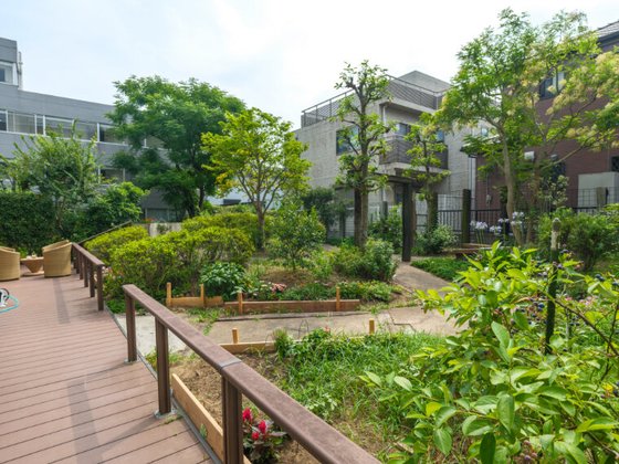 シニア町内会癒しのまくはり館