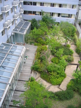 シニア町内会癒しのまくはり館