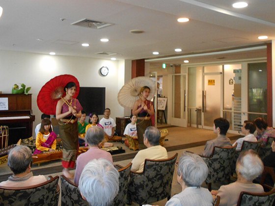 シニア町内会癒しのまくはり館
