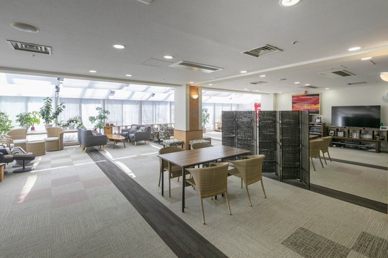 シニア町内会癒しのまくはり館