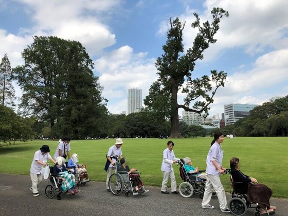 癒しの新宿御苑の詳細情報 費用 評判 新宿区の介護付き有料老人ホーム Lifull介護 旧home S介護
