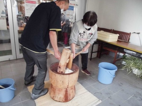 新春お餅つき大会 アミカの郷流山 千葉県流山市 Lifull介護 旧home S介護