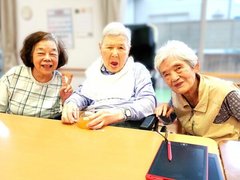 ★☆女子トーク開催♬新入居者様達も仲良く談笑♪