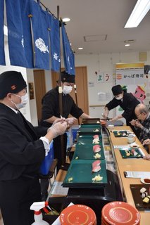 【みんなの家・川崎中野島】待ちに待った出張寿司イベント♪