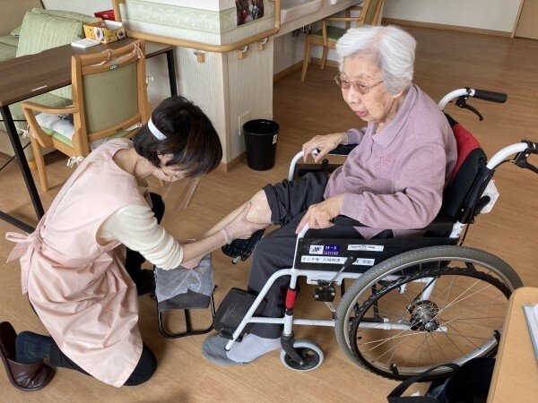 シニアセラピー 癒されて♪｜ALSOKケアホーム川崎明津(川崎市高津