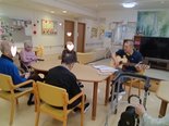 朝から皆さんの声とギターが響き渡ります(^^♪