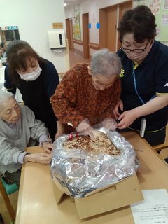 みんなで作りましょう!非常食訓練