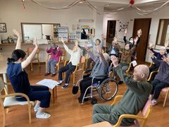 シニアヨガで心も身体もリフレッシュ!