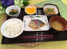 朝食