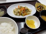 昼食のご案内