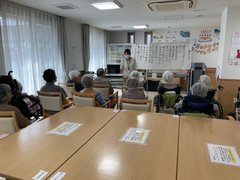 音楽療法を開催致しました