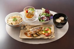 四季を感じる和洋折衷のお料理