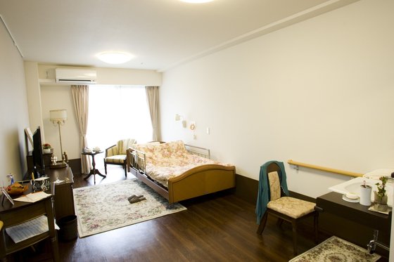 輝明生苑しのざき