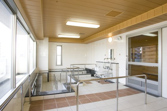 輝明生苑しのざき