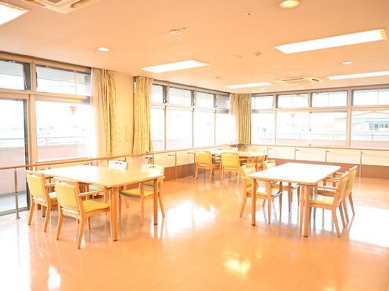 輝ホームしのざき