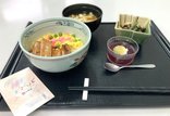 本日の昼食は「ふるさとごはん山梨県」です。