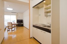 キッチンとリビング