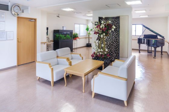 ニチイホーム栗平