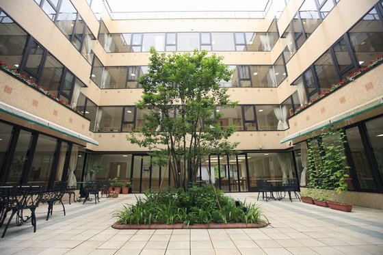 ニチイホームはるひ野2番館