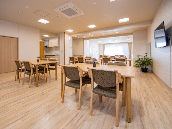 ニチイメゾン松ヶ丘公園