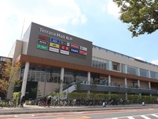 テラスモール松戸(現地より約850m)
