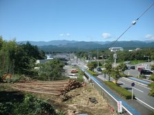 国道139号線からすぐです。