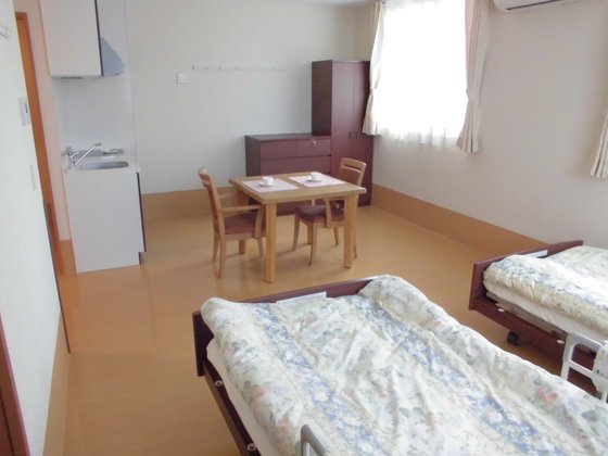 医療法人生寿会 百彩(ももいろ)