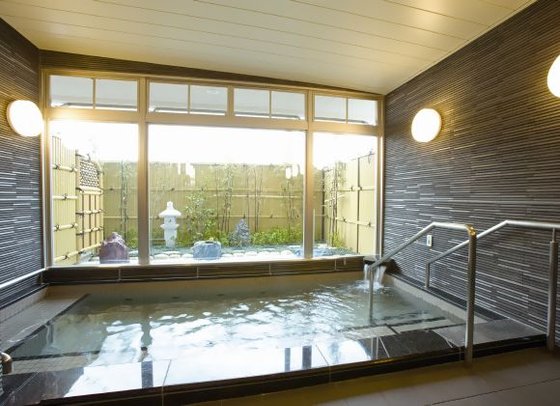 アーバニティ若水