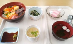 創立記念昼食( ^)o(^ )