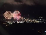熱海の夜空を彩る花火を館内から楽しみました🎆