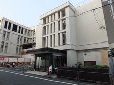 成増駅北口にある小林病院