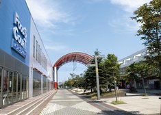 様々なお店が揃っている「あいの里モール」(徒歩3分～4分)