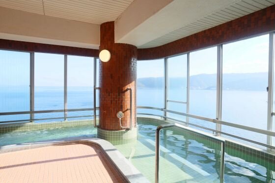 中銀ライフケア白石8号館