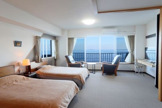 中銀ライフケア白石8号館